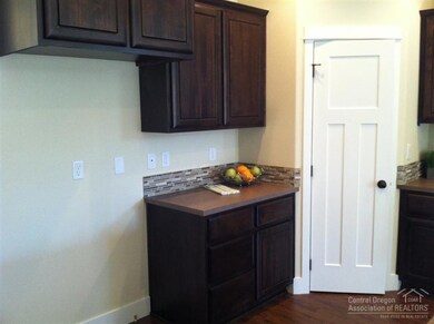 unlisted-address, Bend, OR 97702 - photo 6