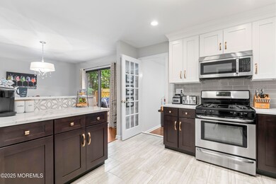 5 Flamingo Dr, Howell, NJ 07731 - photo 2