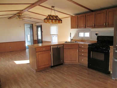 80 Clayton Dr unit 80, West Springfield, MA 01089 - photo 5