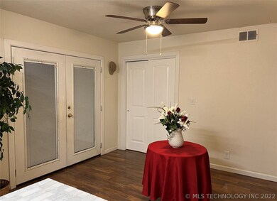 Dining Room - Showing -  Washer & Dryer Utility Cl