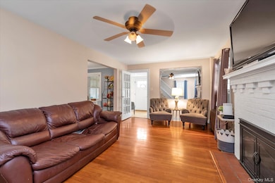 100 Nassau Ave, Malverne, NY 11565 - photo 3