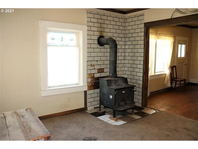 445 W Main St, Long Creek, OR 97856 - photo 4