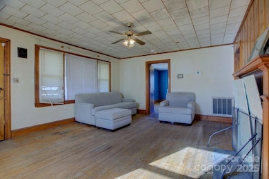 1218 Goodman Rd, Charlotte, NC 28214 - photo 5