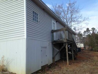 543 Roman Rd, Asheboro, NC 27205 - photo 2