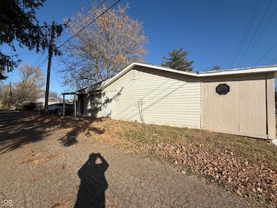 2003 Crystal St, Anderson, IN 46012 - photo 2