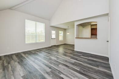 10939 Myrtle Oak St, Houston, TX 77016 - photo 3