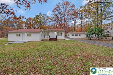 752 Toll Rd, Effort, PA 18330 - photo 2