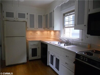 Kitchen - WOOD FLOORS, PANTRY, MICROWAVE, REFRIDGE