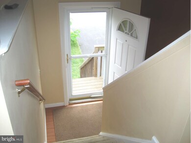 111 W 6th Ave, Ranson, WV 25438 - photo 4