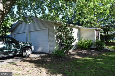 2159 Martinsburg Rd, Berkeley Springs, WV 25411 - photo 7