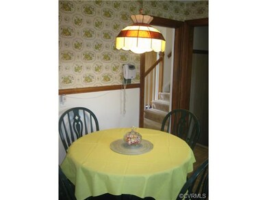 Eat-in Kitchen