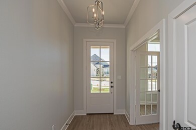 7027 Hillside Ave, Tyler, TX 75707 - photo 4