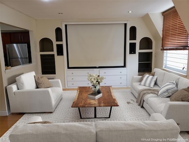 12-30 Estates Ln unit 2, Bayside, NY 11360 - photo 4