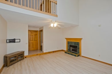 27 Bunker Cir, East Longmeadow, MA 01028 - photo 2