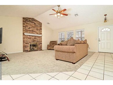 19 Cumbrian Dr, Bella Vista, AR 72714 - photo 2