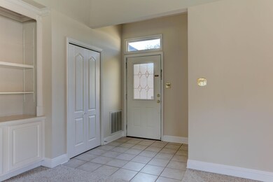 Crest Circle-6