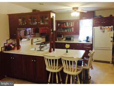 8 Wright Ave, Berlin, NJ 08009 - photo 5