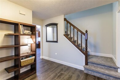 370 Eldridge Rd, Aurora, OH 44202 - photo 4