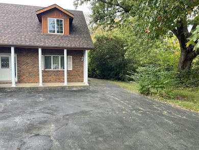 2502 E Vandrunen Dr, Crete, IL 60417 - photo 2