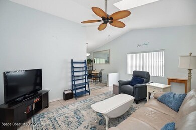 3032WinchesterDr_3001_FamilyRoom