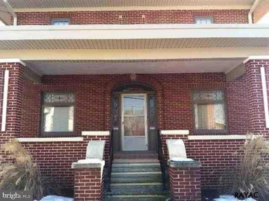 325 E King St, Littlestown, PA 17340 - photo 3