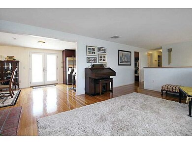 28 Concord Dr, Middletown, RI 02842 - photo 6