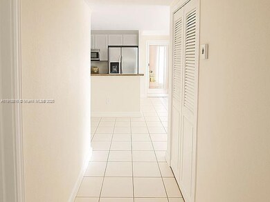 4690 NW 102nd Ave unit 10124, Doral, FL 33178 - photo 3