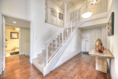 003_Foyer