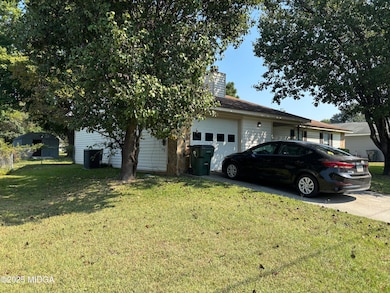 409 Fieldstone Rd, Warner Robins, GA 31093 - photo 3