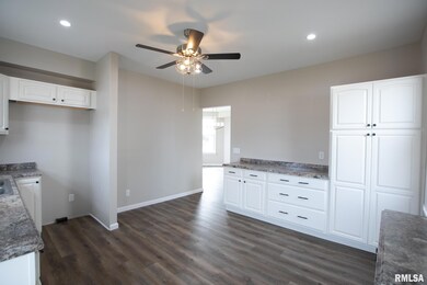 1858 3rd St, Moline, IL 61265 - photo 6