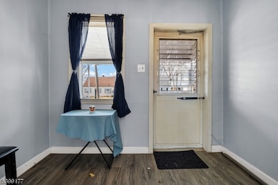 126 N Richards Ave, Somerville, NJ 08876 - photo 5