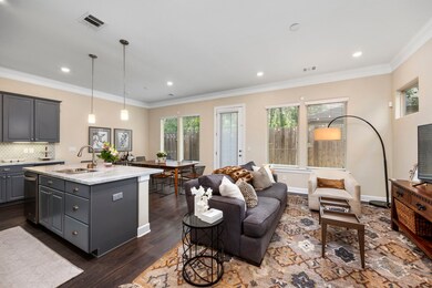 805 Shallow Hollow Dr, Houston, TX 77018 - photo 4