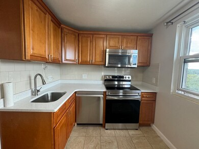 Sagamore Place Condominiums unit 706, Quincy, MA 02171 - photo 2