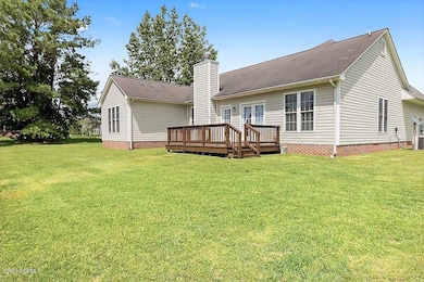 202 Bishopsgate, Jacksonville, NC 28540 - photo 4