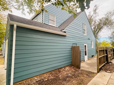 421 N Harding Ave, Wichita, KS 67208 - photo 3