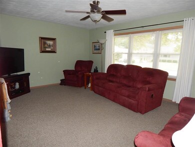 2655 N Fillmore St, Davenport, IA 52804 - photo 3