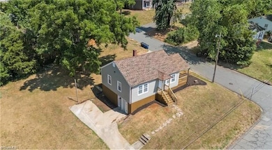 325 Gregory St SW, Winston-Salem, NC 27101 - photo 3