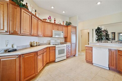 Eat in kitchen with Gas Cooking