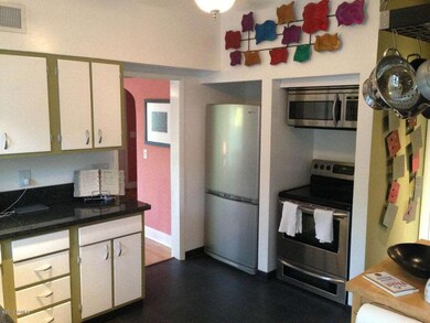 Kitchen 1