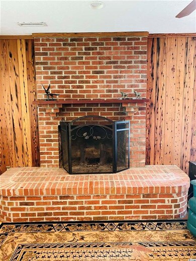 2004 Oak St unit Maryville, Georgetown, SC 29440 - photo 5