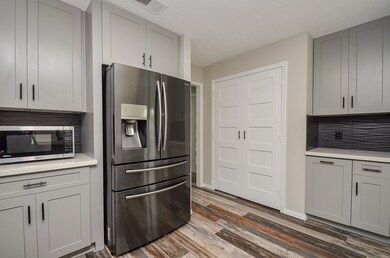 4001 Ivywood Dr, Pearland, TX 77584 - photo 7