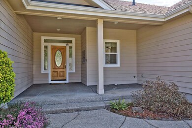 1451 SE Vance Dr, Grants Pass, OR 97527 - photo 4