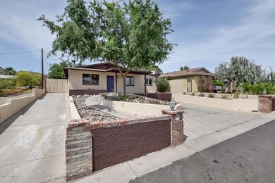 1230-East-Shangri-La-Road-3