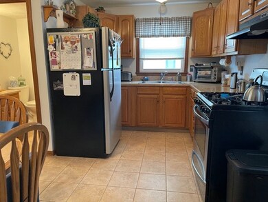 47 Carver St, Pawtucket, RI 02860 - photo 6