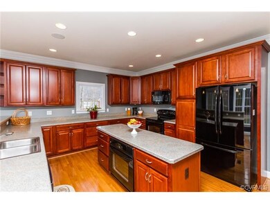 HUGE Kitchen w/ Two Ovens, Fridge, Ice Maker, and 