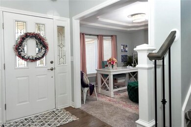 913 SW Georgetown Dr, Lee's Summit, MO 64082 - photo 5