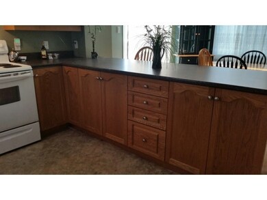 10 Griswold Dr, Rutland, VT 05701 - photo 4