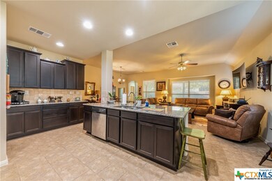 131 Fence Line Dr, San Marcos, TX 78666 - photo 4