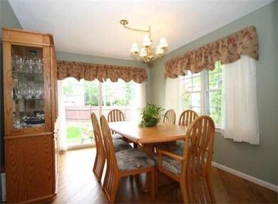 250 Bishops Forest Dr, Waltham, MA 02452 - photo 5