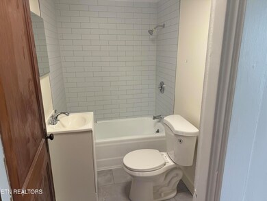 125 Stanley Ave, Maryville, TN 37803 - photo 5